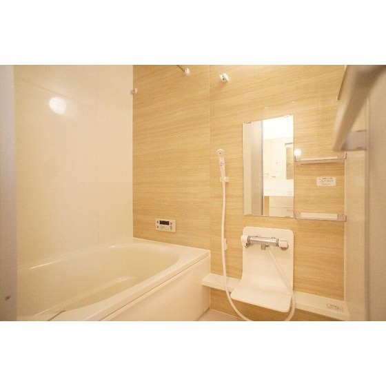 バス・シャワールーム　追い焚き、浴室乾燥機付き