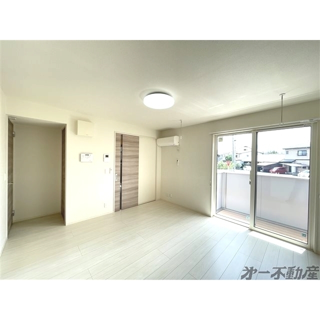 建物外観　ＬＤＫ