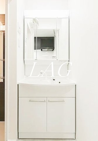 洗面設備　独立洗面台です。