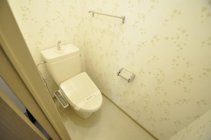 トイレ　トイレ