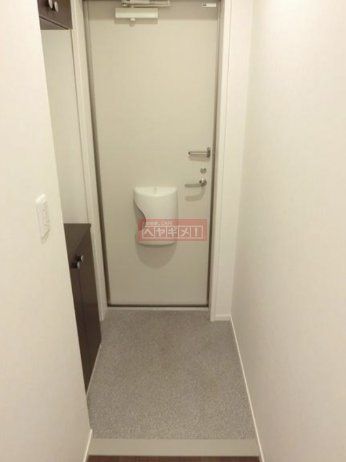 玄関　トイレ