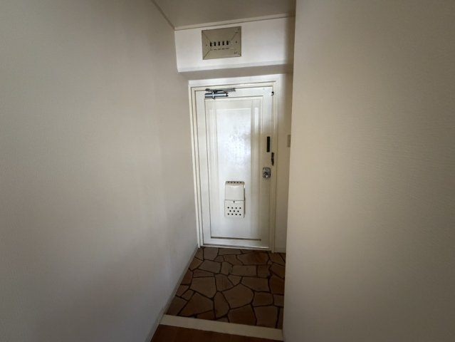 玄関　収納もある玄関です