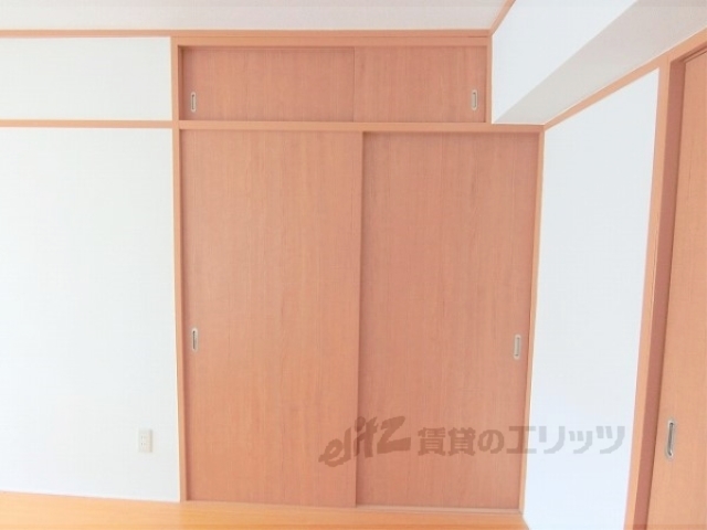 収納　コンロ置場