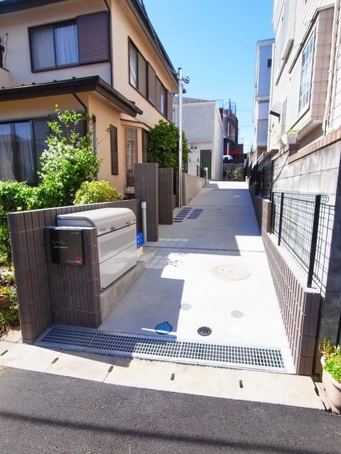 エントランス　♪エントランス部分♪