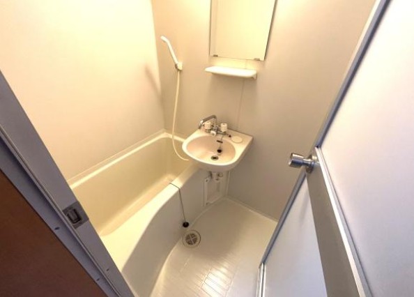 バス・シャワールーム　※同建物別部屋
