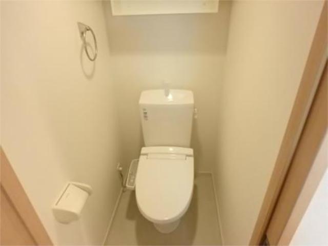 トイレ　温水洗浄便座