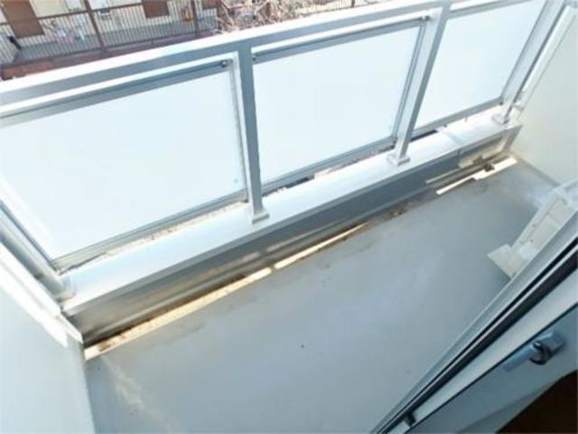 バルコニー　洗濯物干せます