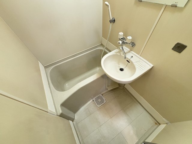 バス・シャワールーム　別号室参考写真です。