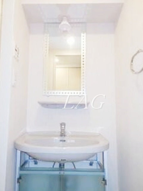 洗面設備　洗面台です。