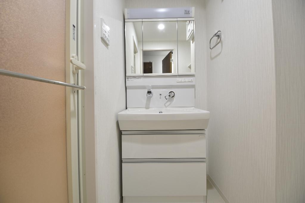 洗面設備　洗髪洗面化粧台