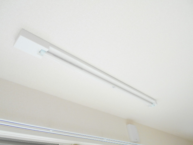 その他設備　室内物干し