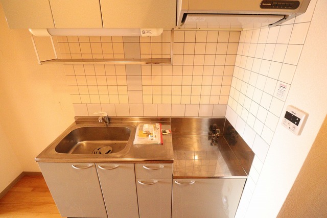 キッチン　別部屋写真となります