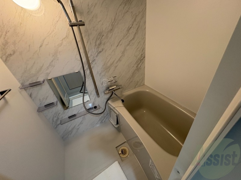 バス・シャワールーム　お風呂になります。一日の疲れを癒してくださいね。