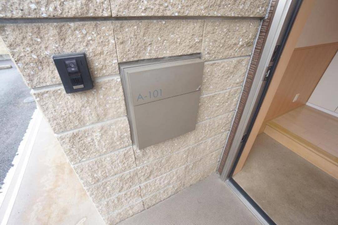 エントランス　メールBOX