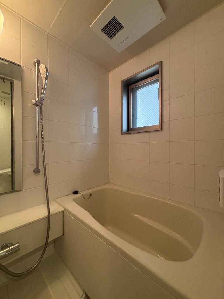 バス・シャワールーム　お風呂です