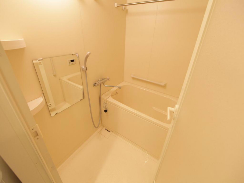 バス・シャワールーム　浴室暖房乾燥機付　さし湯機能　24時間換気機能付バスルーム