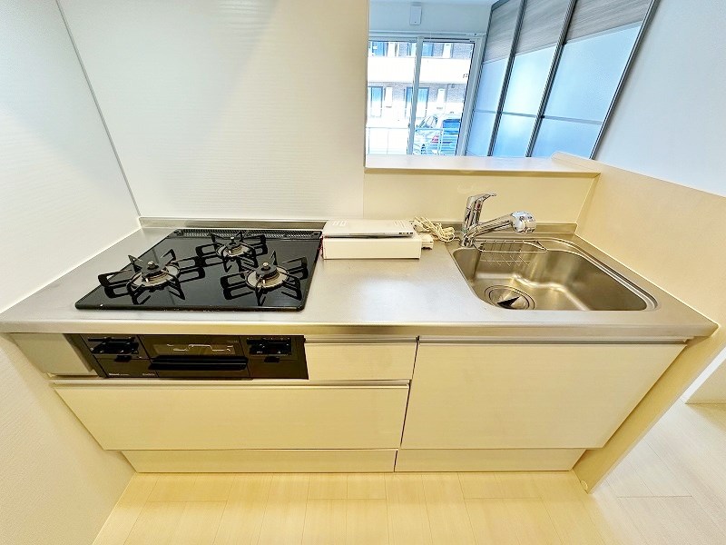 キッチン　★システムキッチングリル付き/３口コンロ★