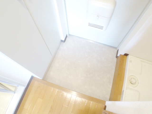 玄関　大型シューズBOX付きの広い玄関スペース