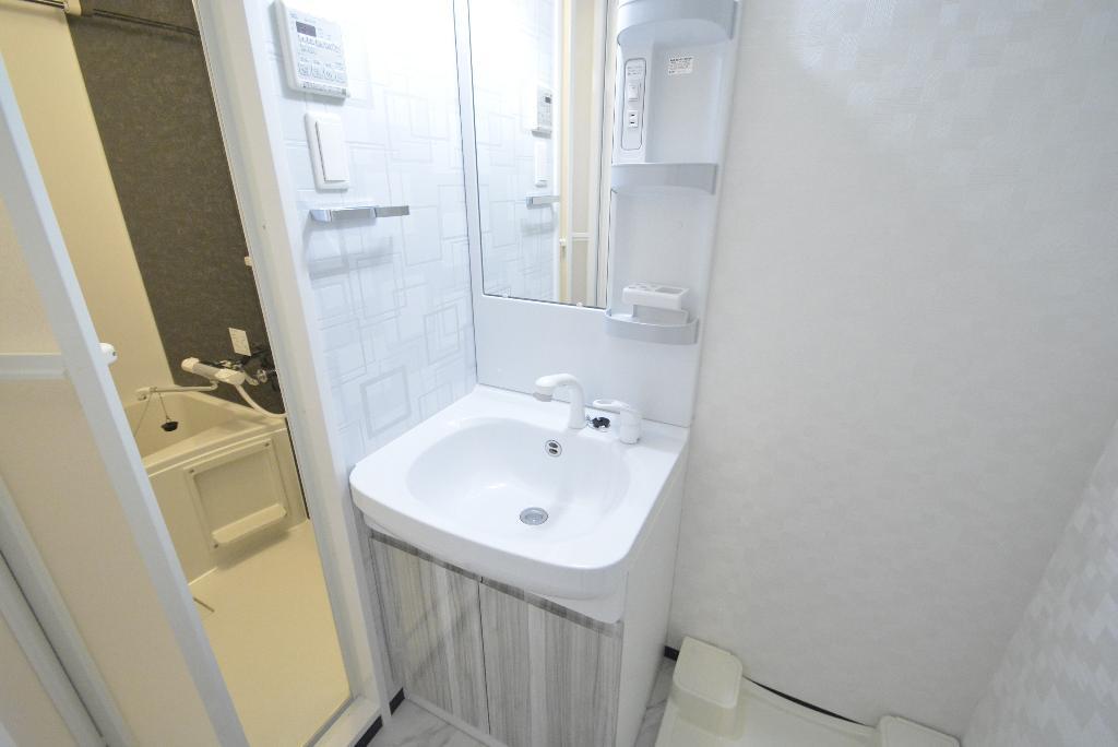 洗面設備　洗髪洗面化粧台