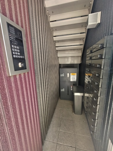 エントランス　オートロックあります。