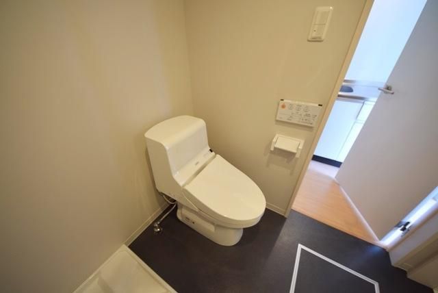 トイレ　ウォシュレット完備
