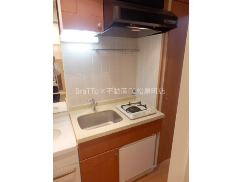 キッチン　キッチン（１口ガスコンロ）冷蔵庫付き