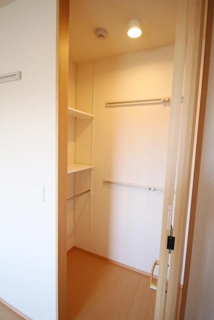 その他設備　ワンステップクローゼット