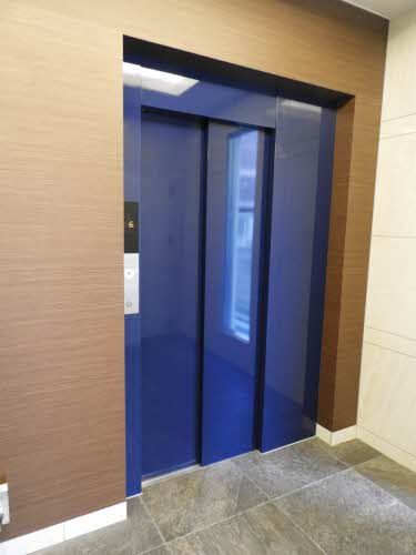 ロビー　エレベーター