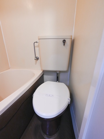 トイレ　別タイプ参考写真