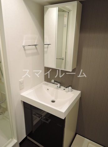 洗面設備　別部屋参考写真となります。