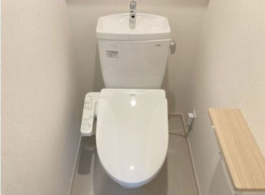 トイレ　同シリーズ物件のモデルルームになります※現況優先