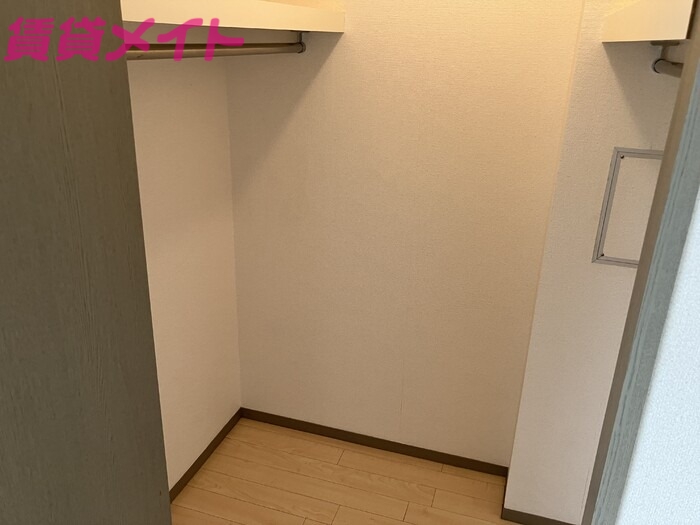 収納　反転タイプ参考写真