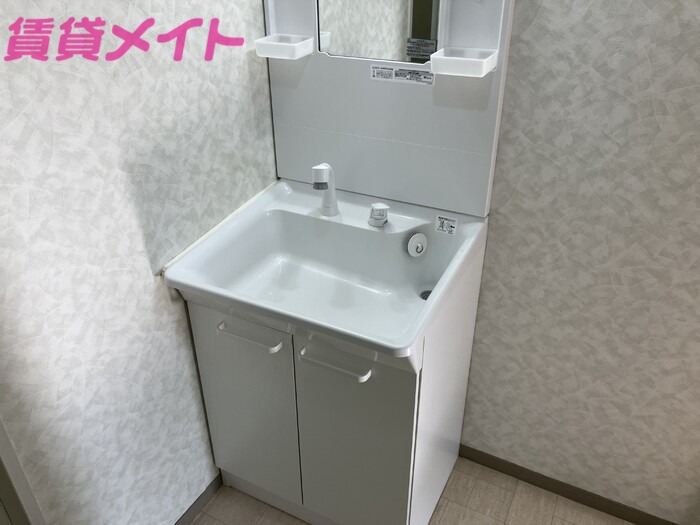 洗面設備　反転タイプ参考写真