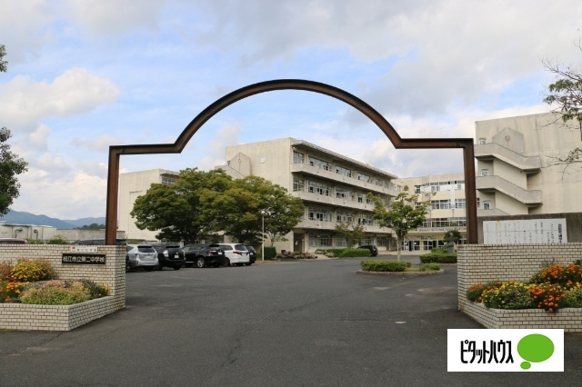 中学校　松江市立第二中学校（中学校）まで1406m