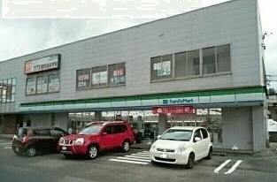 コンビニ　ファミリーマート金沢田上店（コンビニ）まで400m