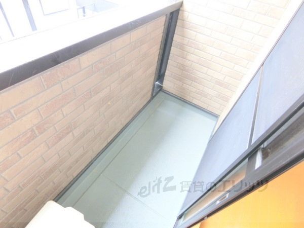 バルコニー　ベランダ