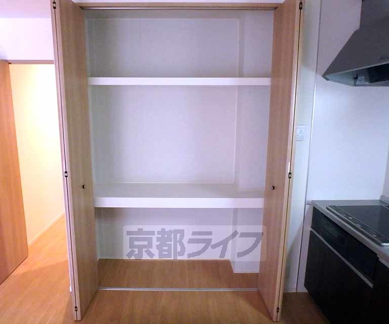 収納　奥行きのある収納スペースです