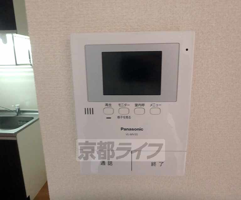 セキュリティ　鍵をかけたまま訪問者と会話ができます