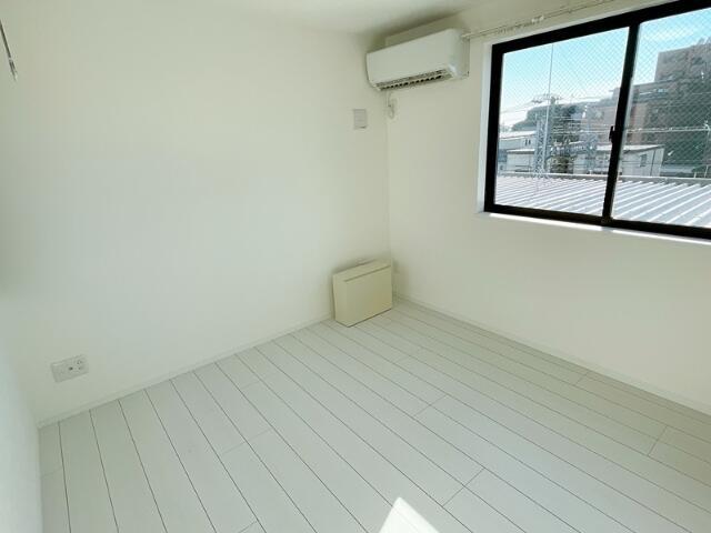 その他部屋・スペース　落ち着いて過ごせるお部屋なので、寝室にいかがでしょうか