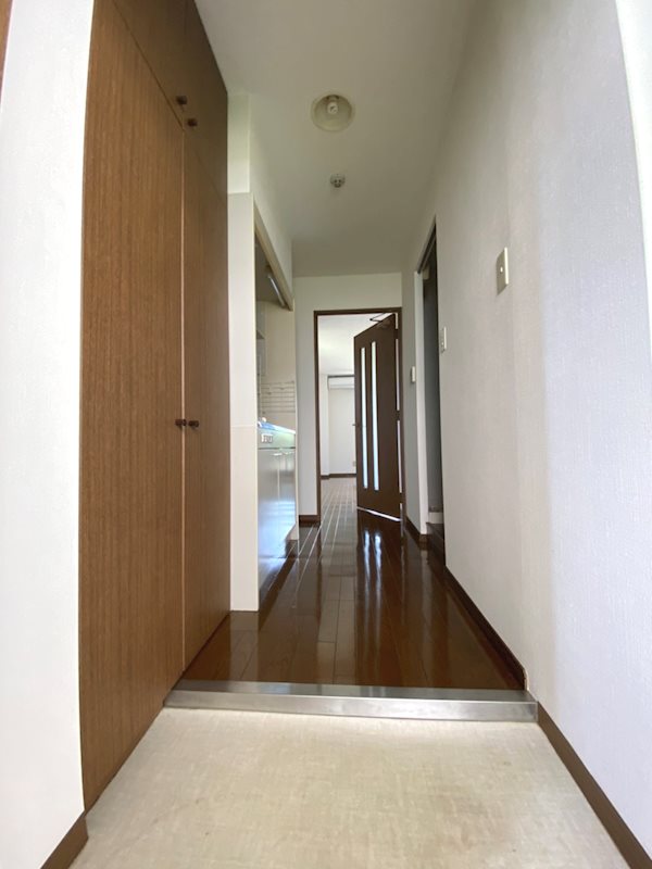 玄関　大きなシューズボックス付き☆