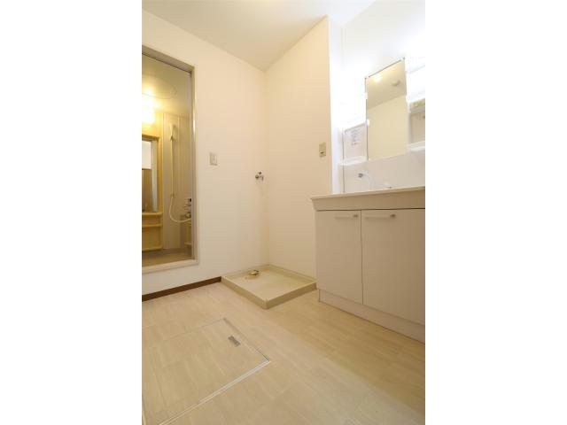 洗面設備　他の部屋の写真です