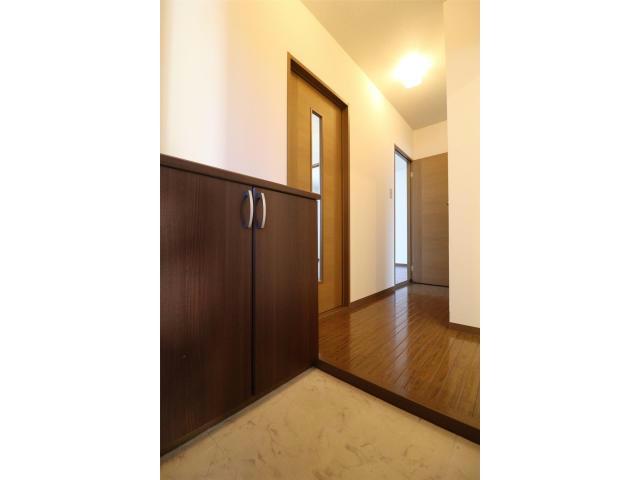 玄関　他の部屋の写真です