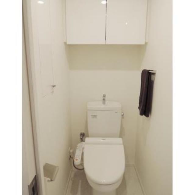 トイレ　※写真は同タイプ住戸です。