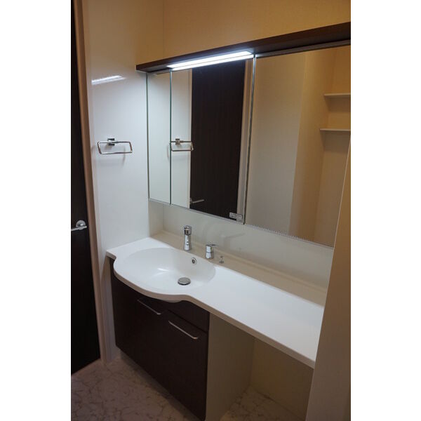 洗面設備　洗面所