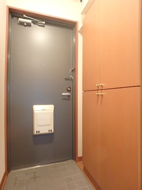 玄関　図面と現状に相違がある場合には現状を優先