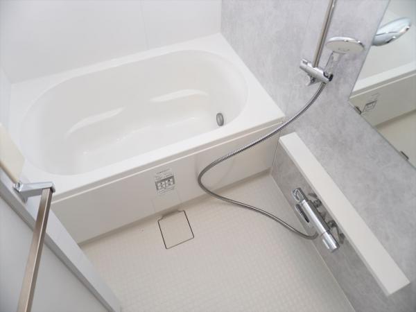 バス・シャワールーム　浴室