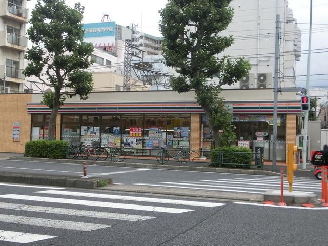 コンビニ　セブンイレブン（コンビニ）まで171m