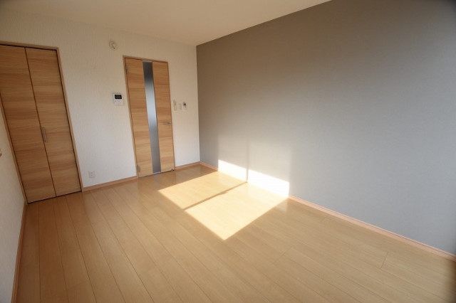 その他部屋・スペース　7.4帖のゆったりできる洋室です♪