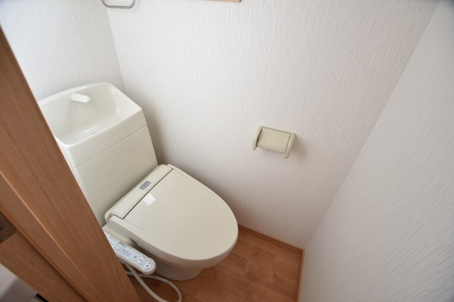 トイレ　ウォシュレット付き☆