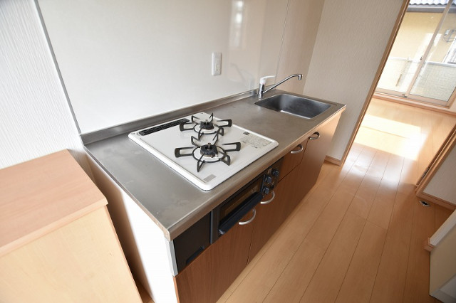 キッチン　2口ガスコンロ付き♪